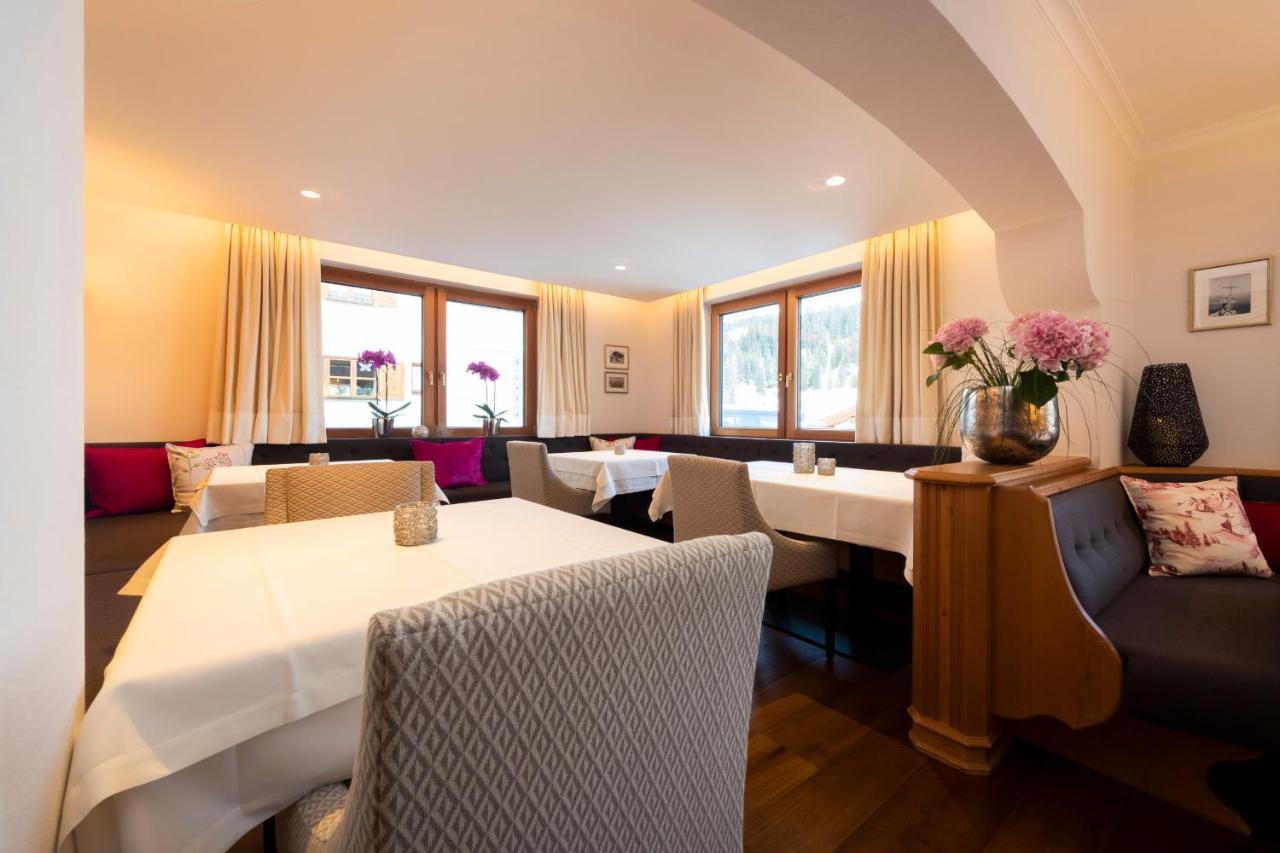 Hotel Garni Edelweiss 레흐암 아르베르크 외부 사진